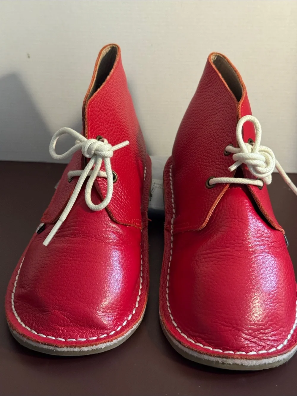 Monkey Feet Pebbled.  Red Leather Lace-Up Kids Boots EUC Youth 5-6